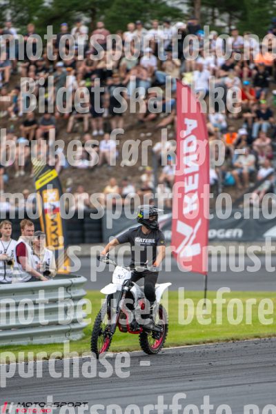 20250712-185215-DSC_4993