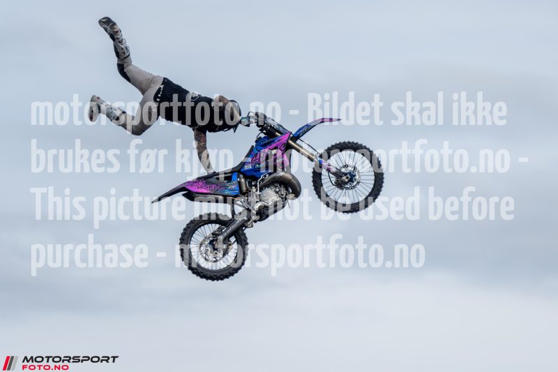 20250712-190708-DSC7578