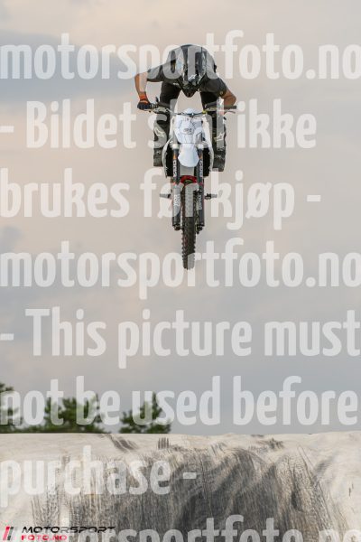 20250712-190709-DSC_6091