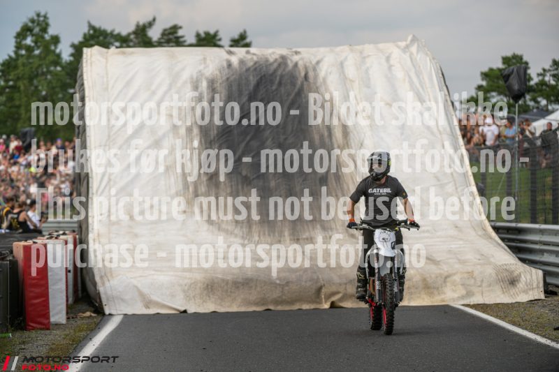 20250712-190711-DSC_6133