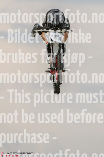 20250712-190800-DSC_6302