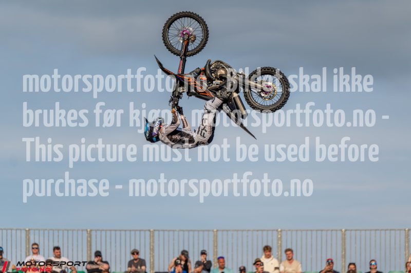 20250712-191140-DSC7849