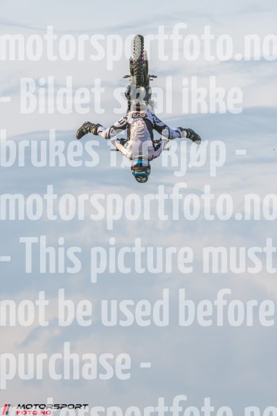 20250712-191446-DSC_7684