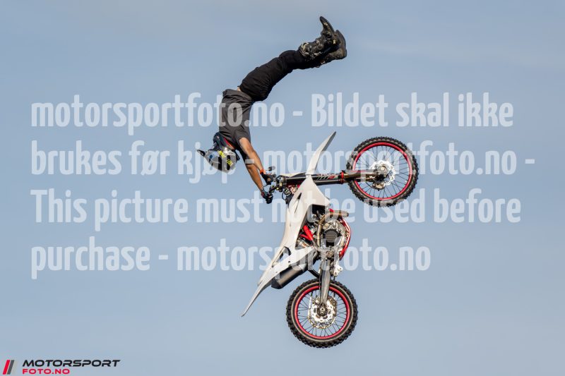 20250712-191450-DSC7932