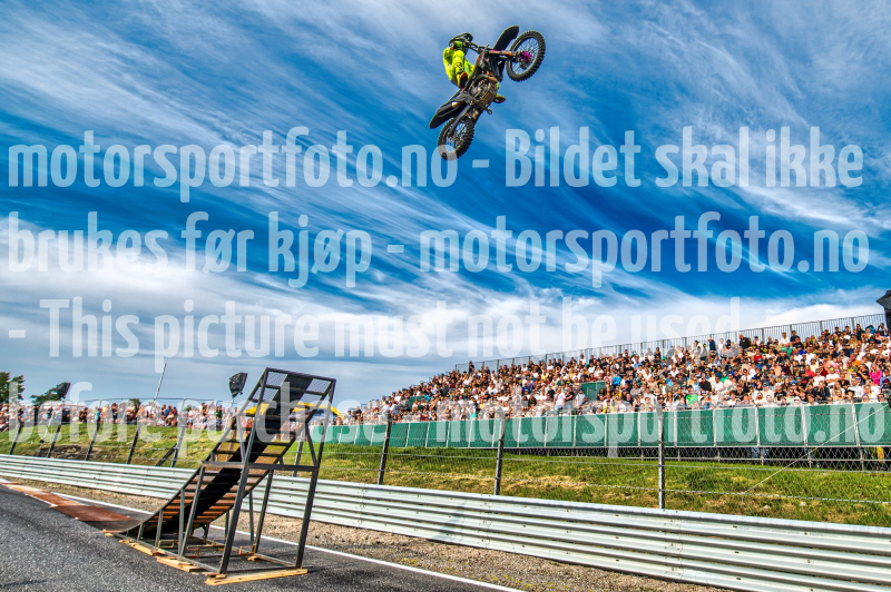 20260704-183204-DSC_7635